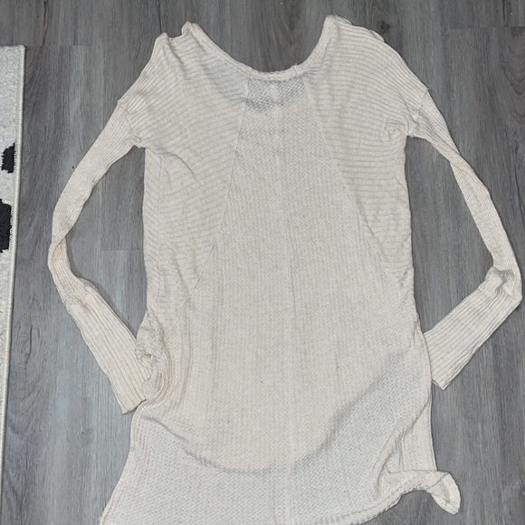Free peiple waffle knit thermal top - Picture 2 of 2